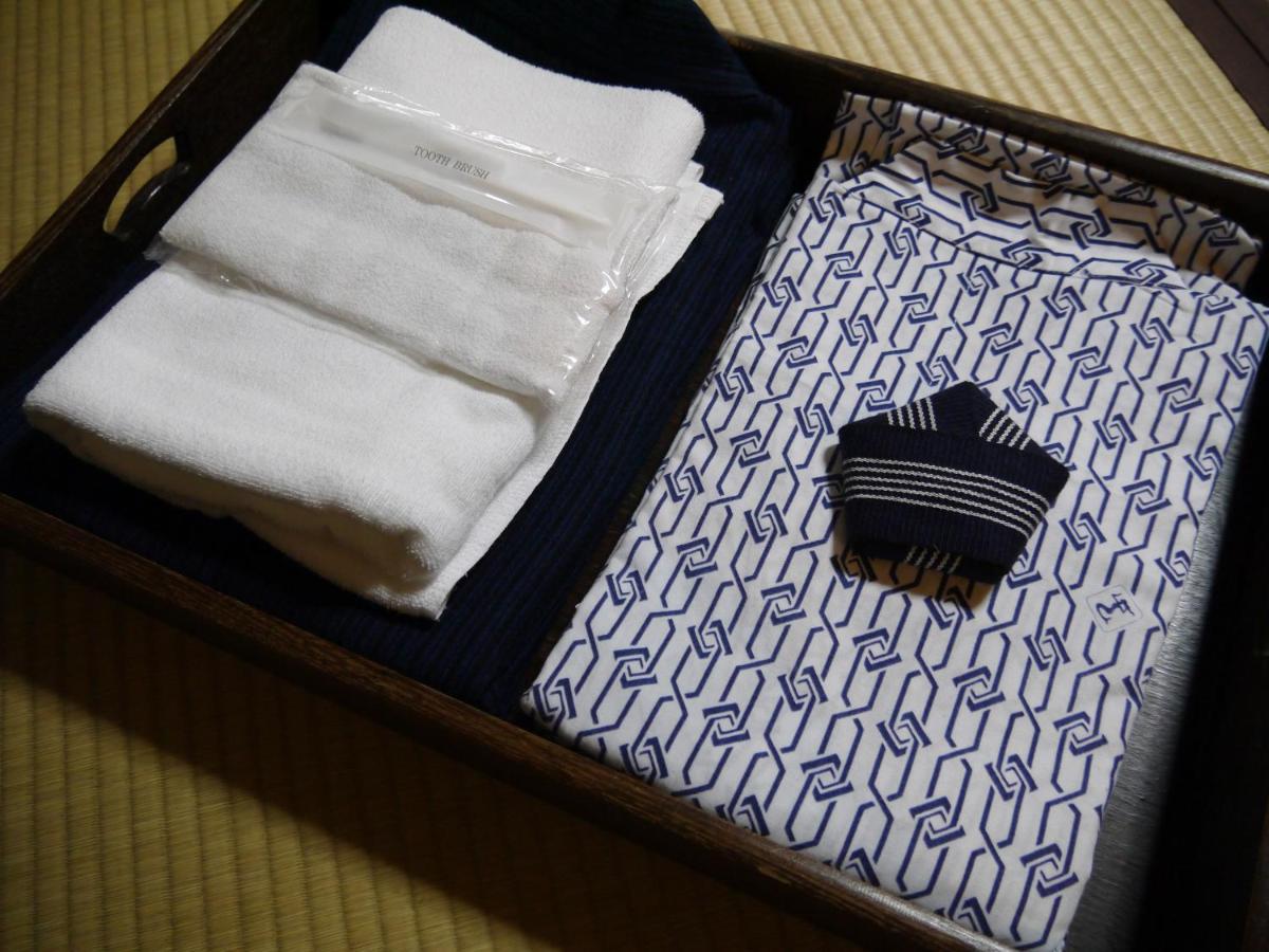 Koyasan Shukubo Yochiin Hotel Bagian luar foto