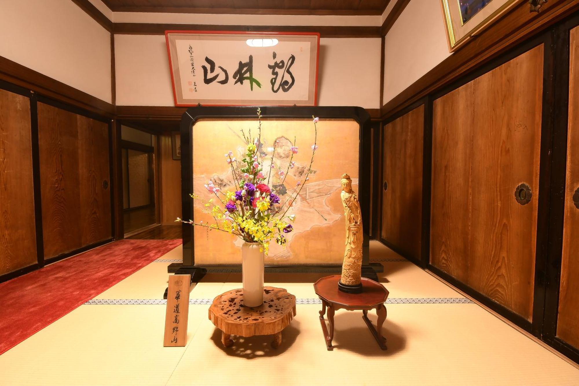 Koyasan Shukubo Yochiin Hotel Bagian luar foto