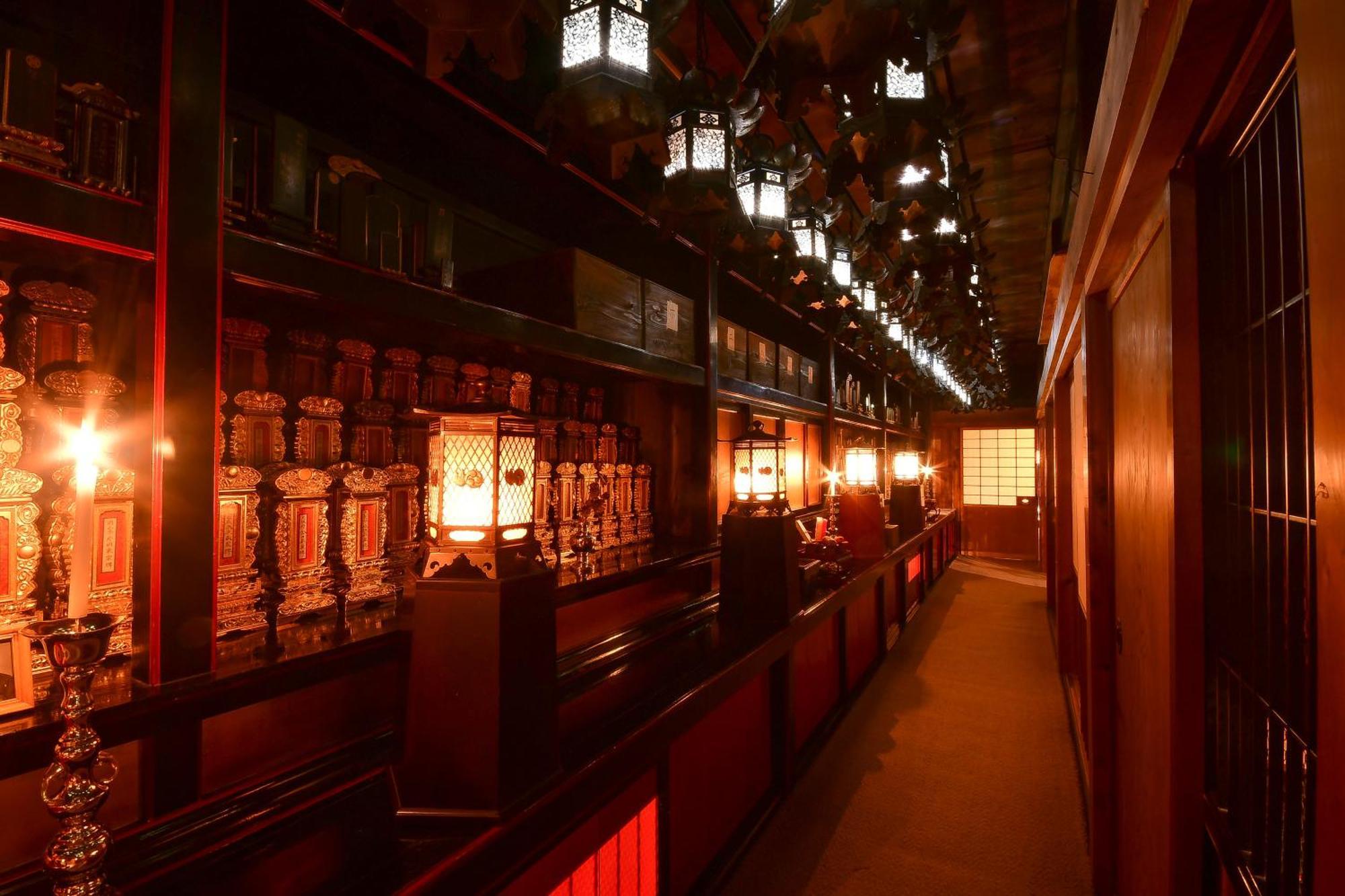Koyasan Shukubo Yochiin Hotel Bagian luar foto